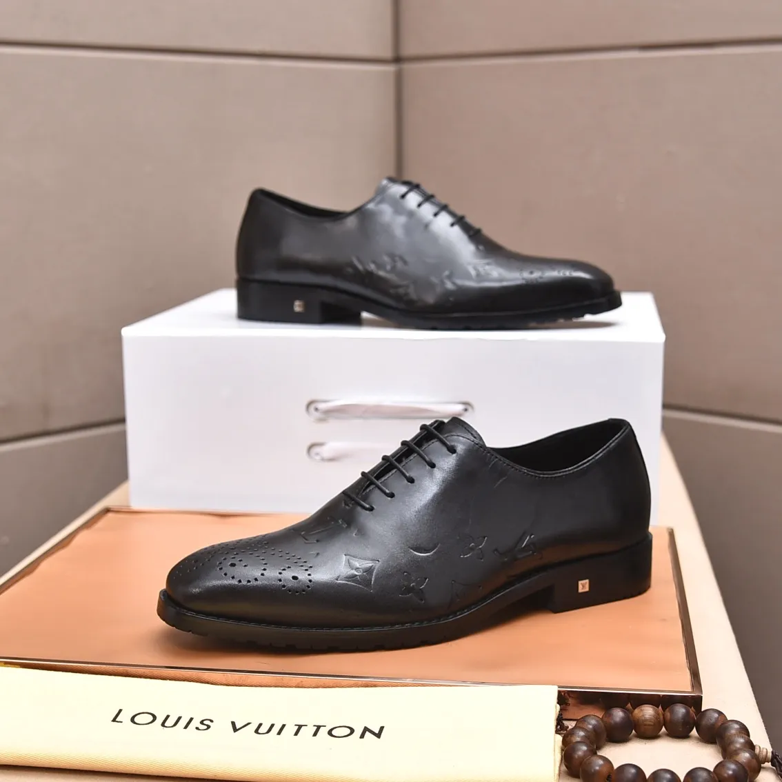 Men's shoes💰480📛📛【LOUIS VUITTON】(Quan Niu Li) Louis Vuitton 2023 official website synchronized new products👟Milan fashion catwalk style🇰🇾🇰🇾LV family logo, celebrity style, a must-have for fashionistas⚠️First layer calfskin➕cowhide lining➕Official website original version special outsole👞Number 38-44